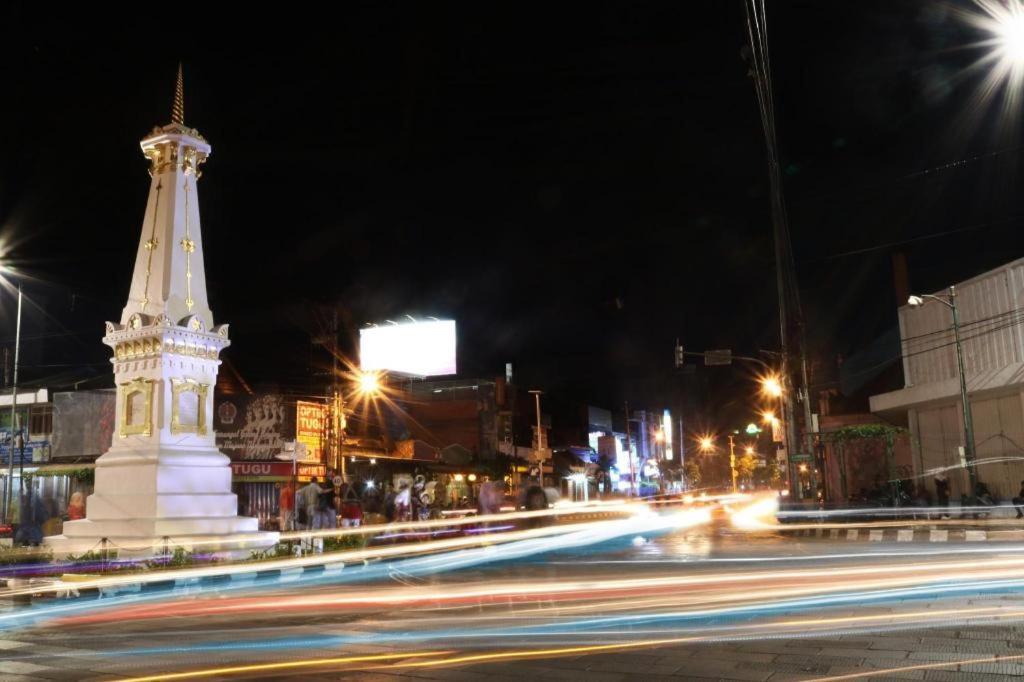 Grand Malioboro Yogyakarta Hotel ภายนอก รูปภาพ