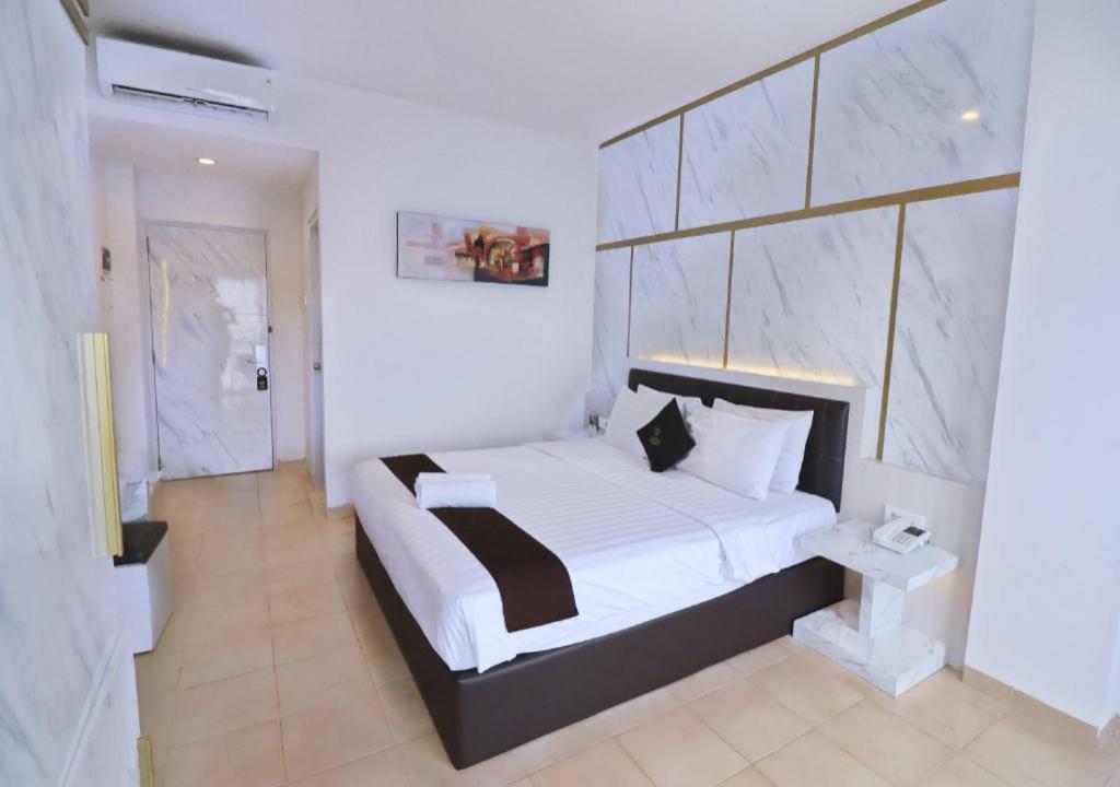 Grand Malioboro Yogyakarta Hotel ภายนอก รูปภาพ