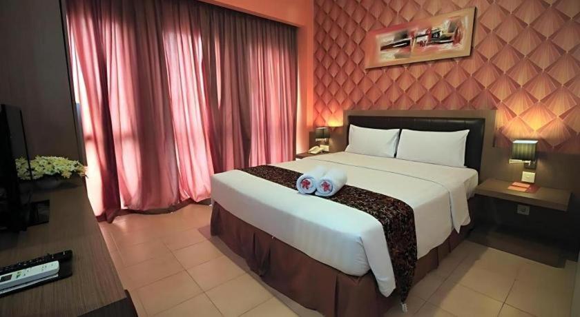 Grand Malioboro Yogyakarta Hotel ภายนอก รูปภาพ